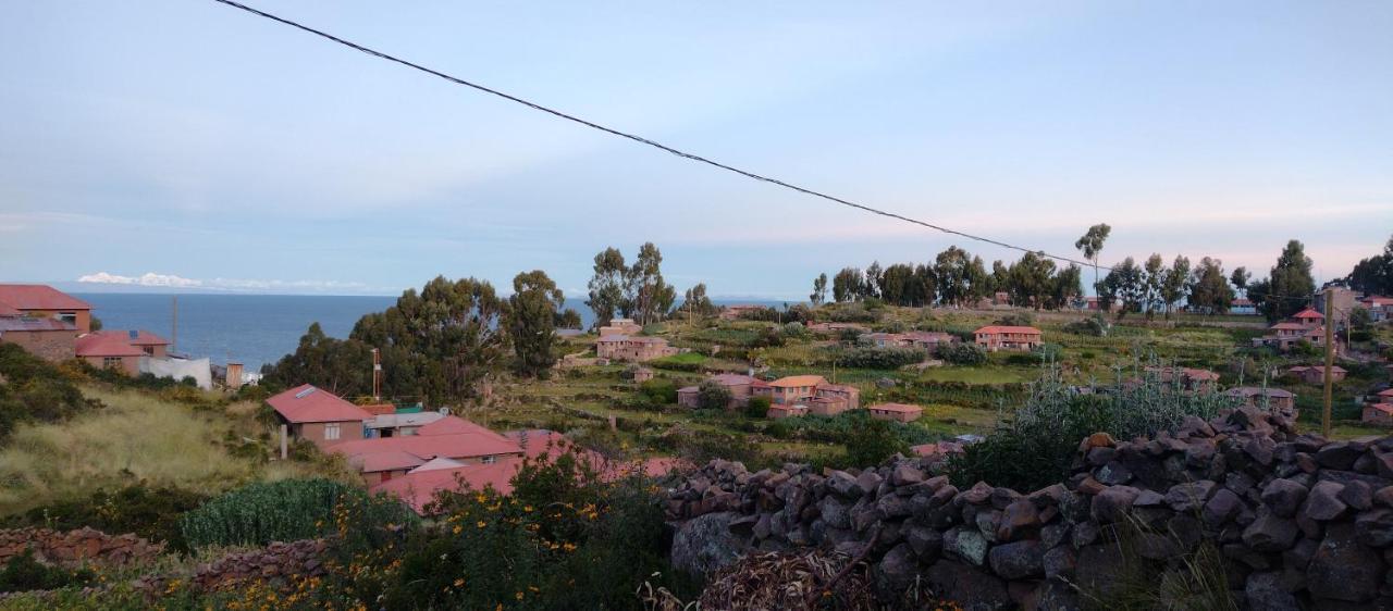 Taquile Hospedaje Mario Huillanopampa Exteriér fotografie