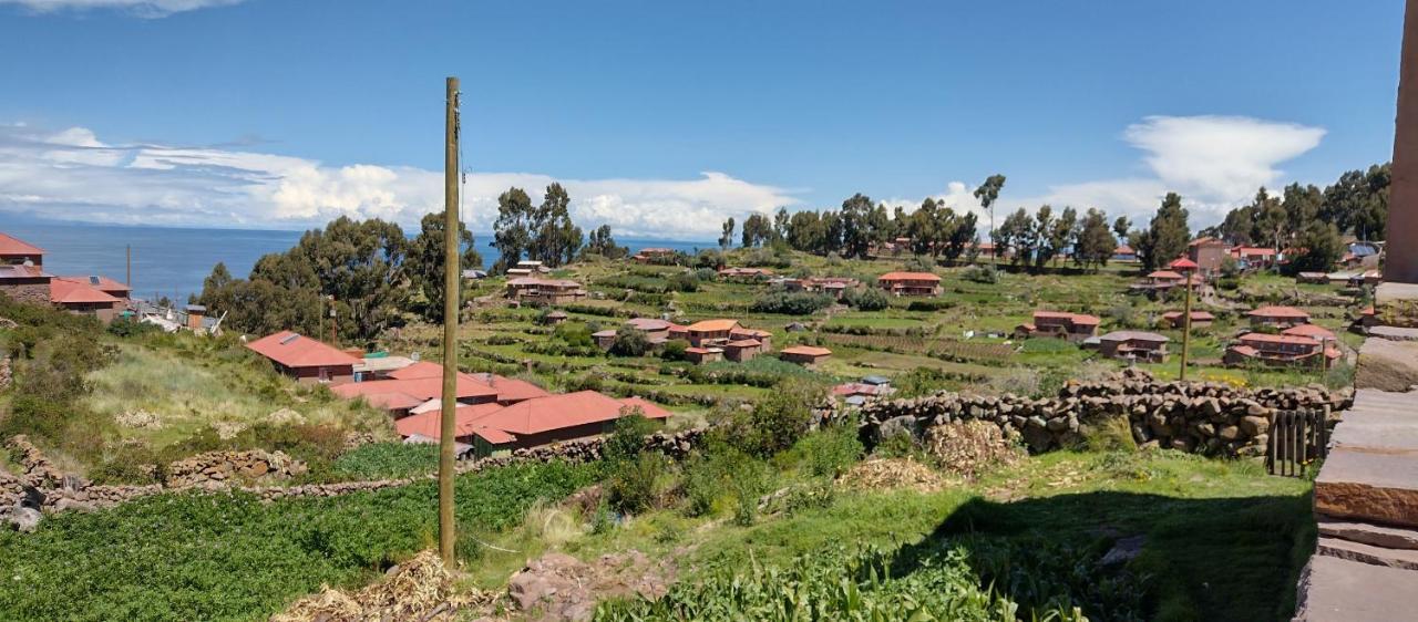 Taquile Hospedaje Mario Huillanopampa Exteriér fotografie